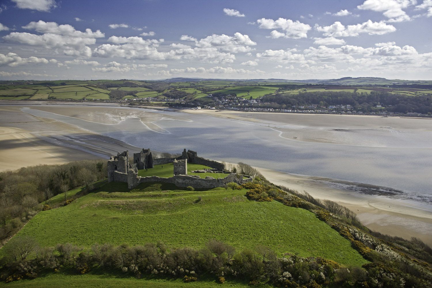 Llansteffan Castle Wales | About Llansteffan Castle